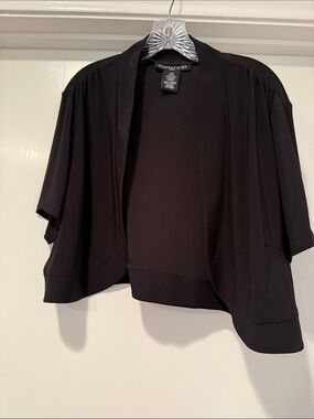 Madison Leigh Black Open-Front Short-Sleeve Shrug